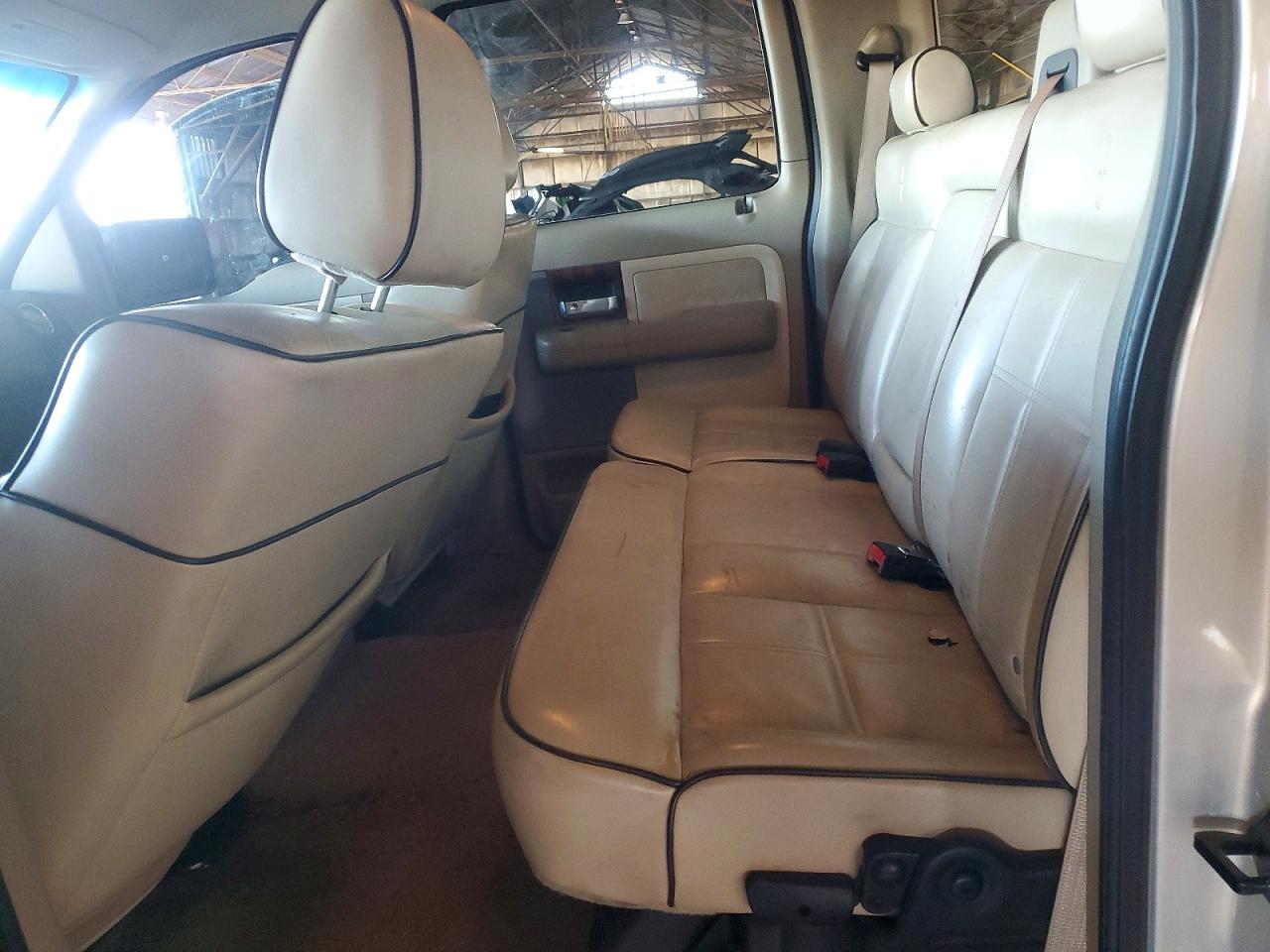 2006 LINCOLN MARK LT photo 19