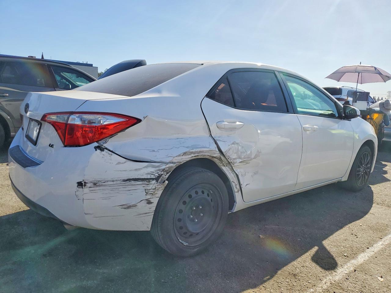 2015 TOYOTA COROLLA L photo 3
