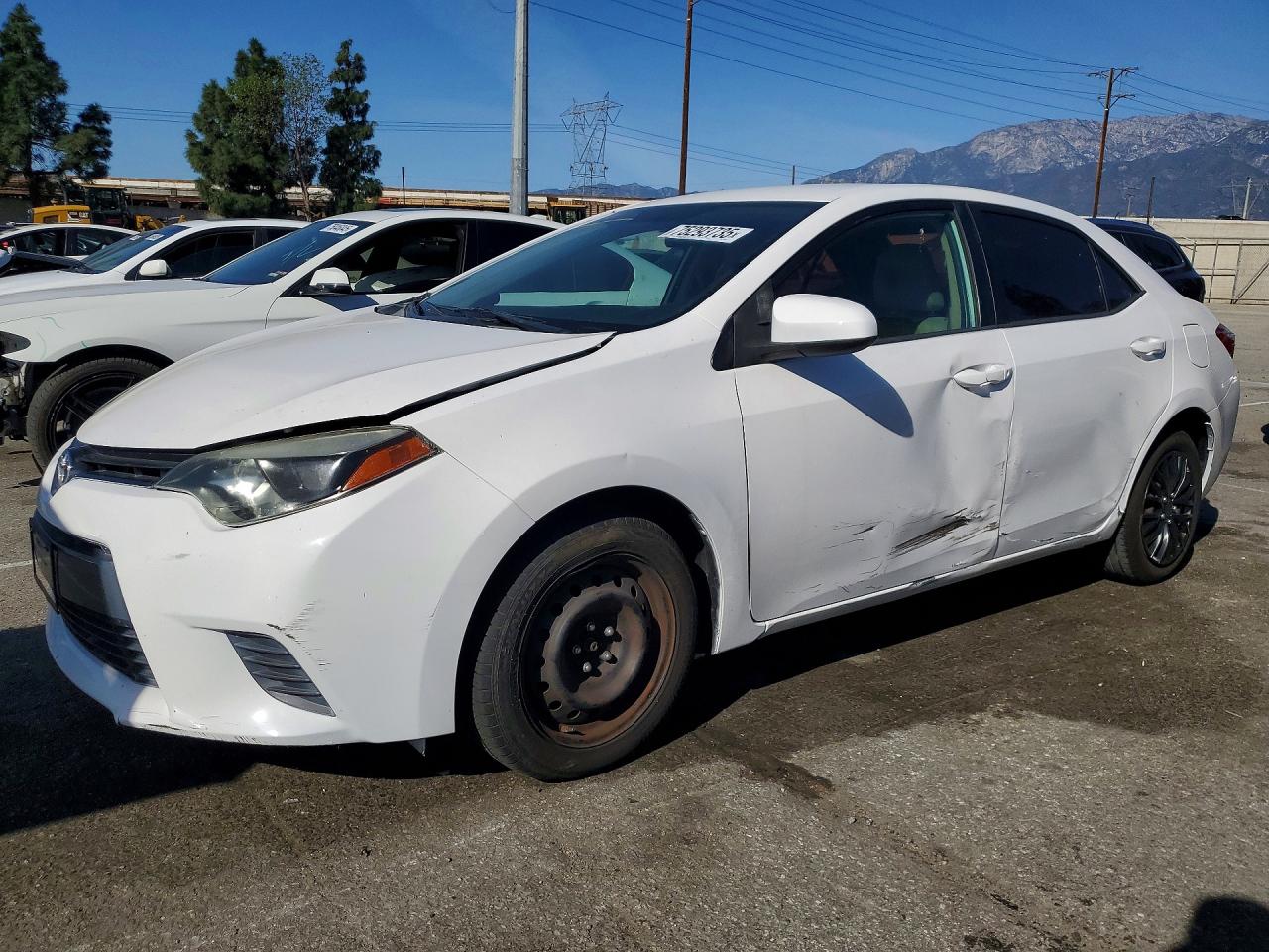 2015 TOYOTA COROLLA