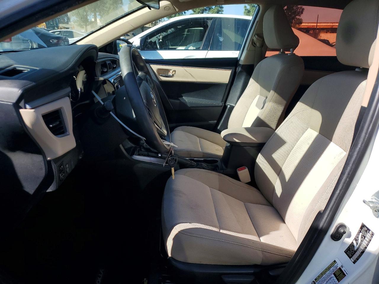 2015 TOYOTA COROLLA L photo 7