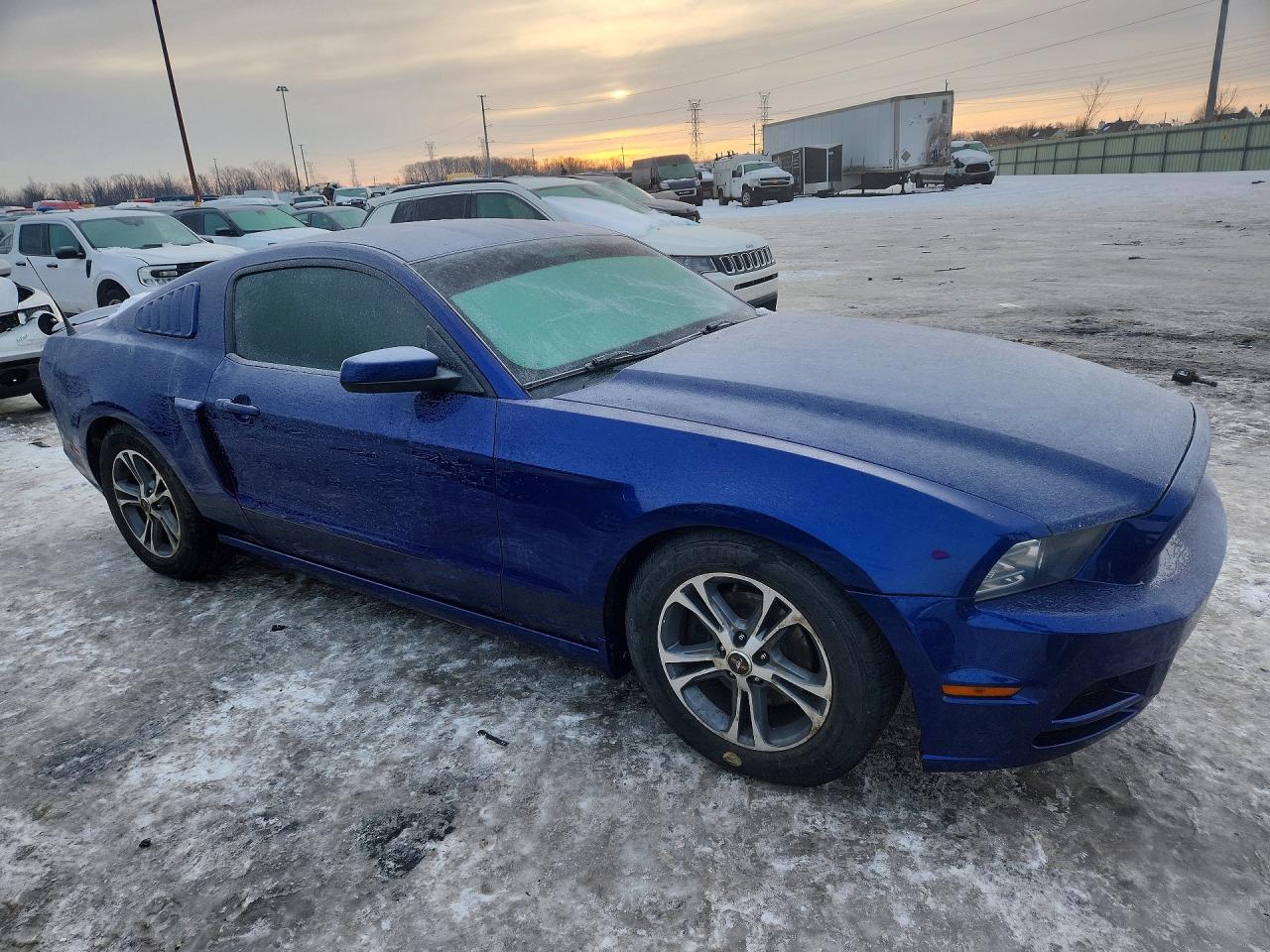 2014 FORD MUSTANG photo 7