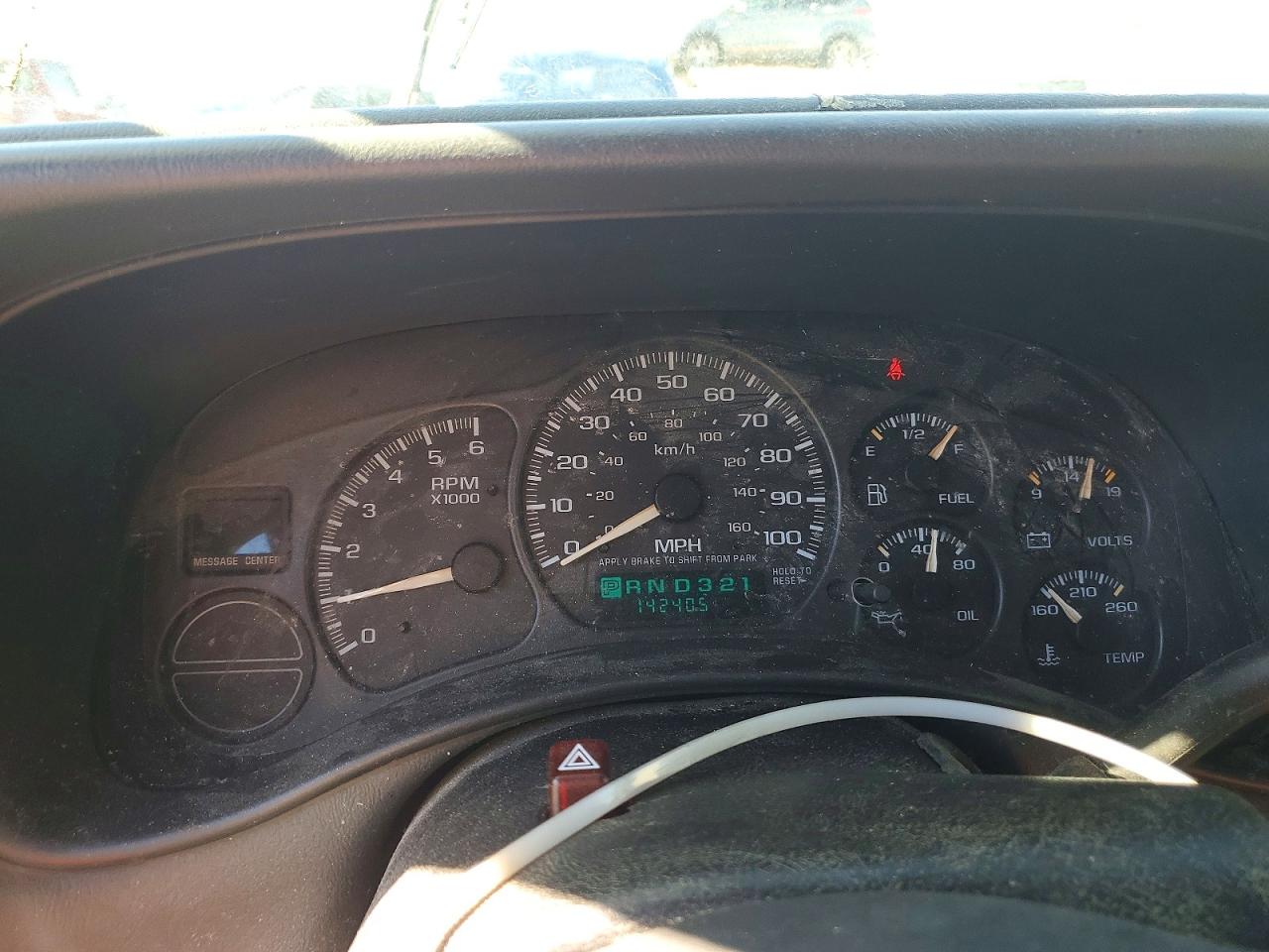 2002 CHEVROLET SILVERADO C1500 photo 9