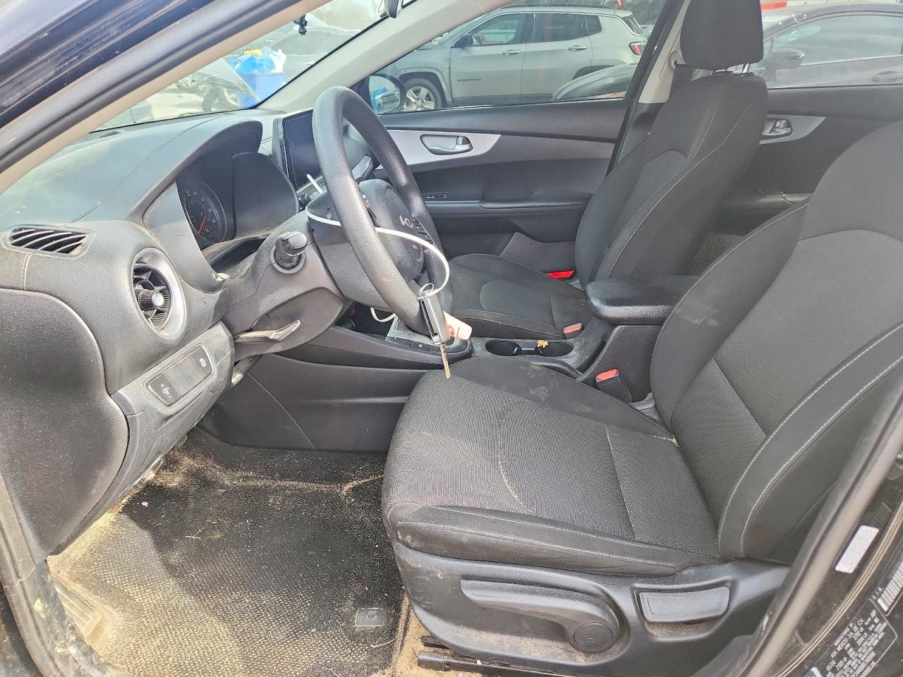 2024 KIA FORTE LX photo 13