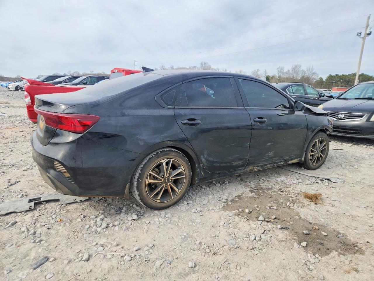 2024 KIA FORTE LX photo 5