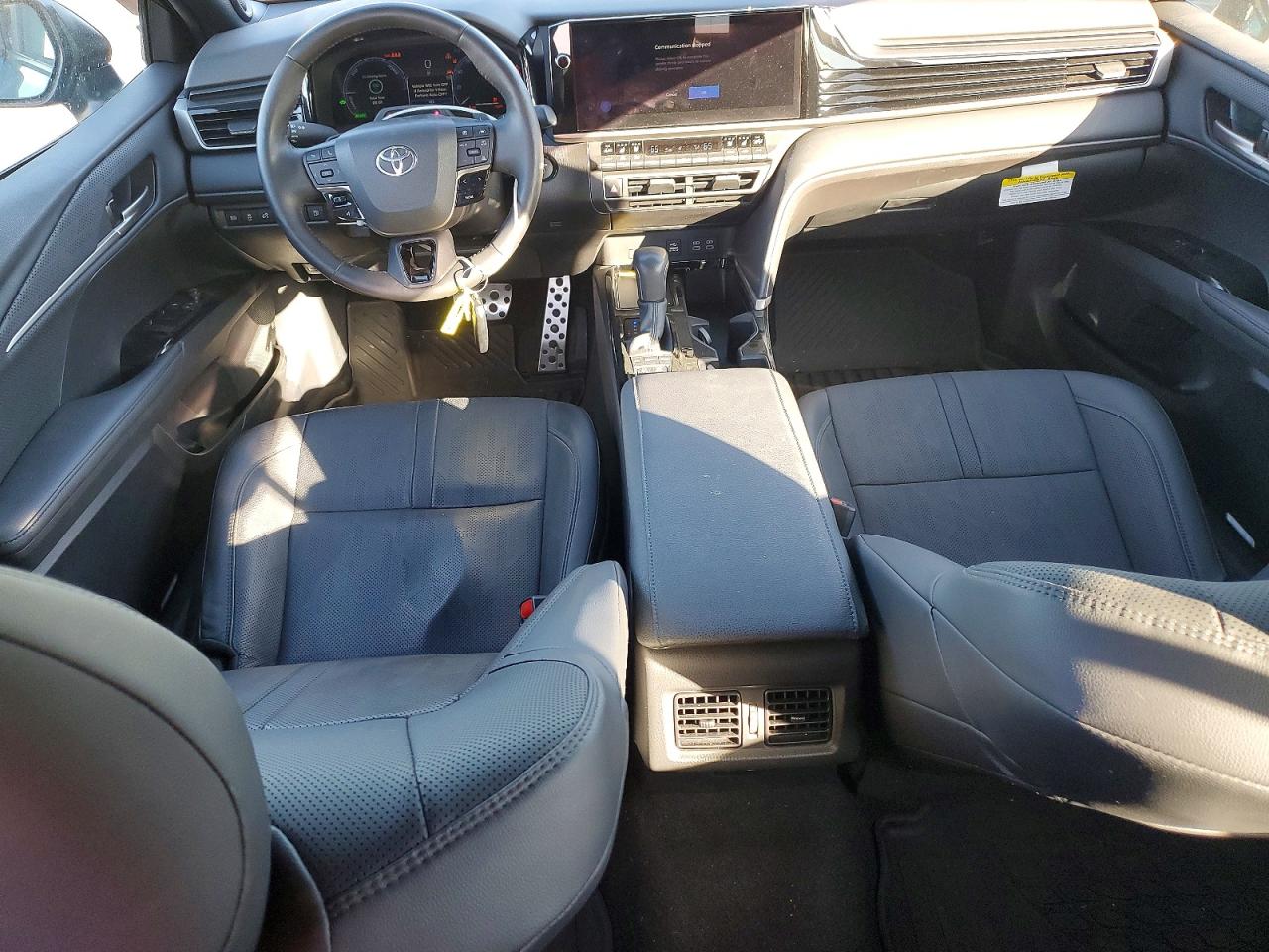 2025 TOYOTA CAMRY XSE photo 8
