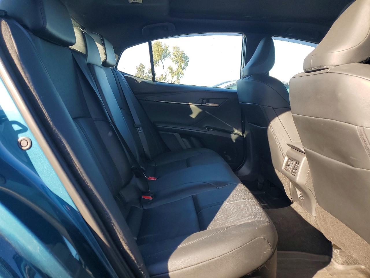 2025 TOYOTA CAMRY XSE photo 10