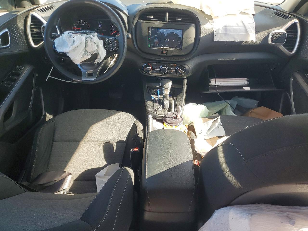 2020 KIA SOUL LX photo 8