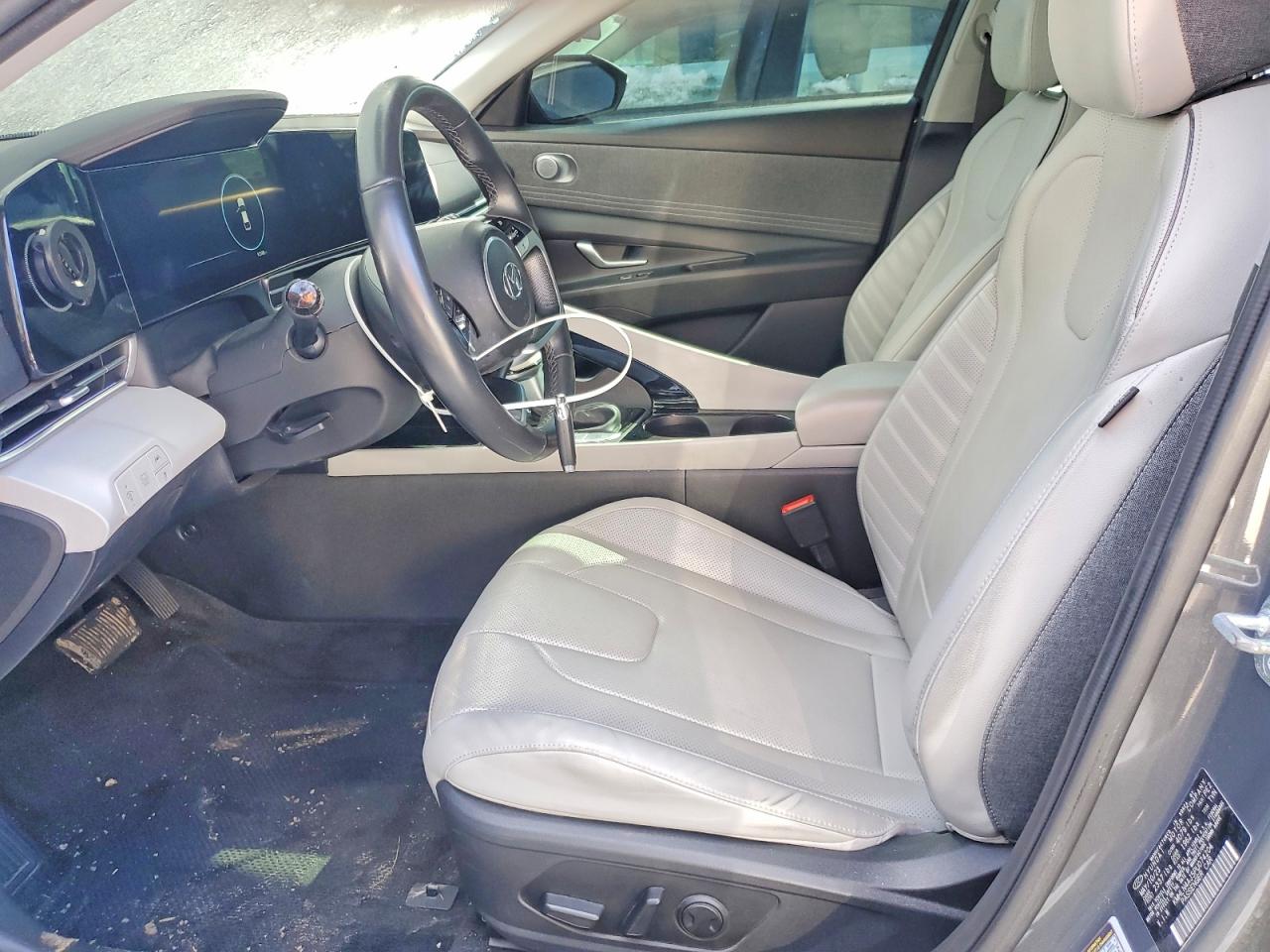 2023 HYUNDAI ELANTRA photo 13