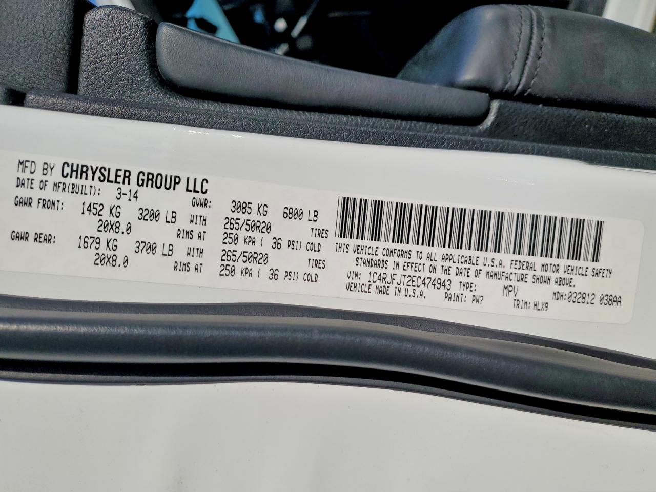 2014 JEEP GRAND CHEROKEE SUMMIT photo 25