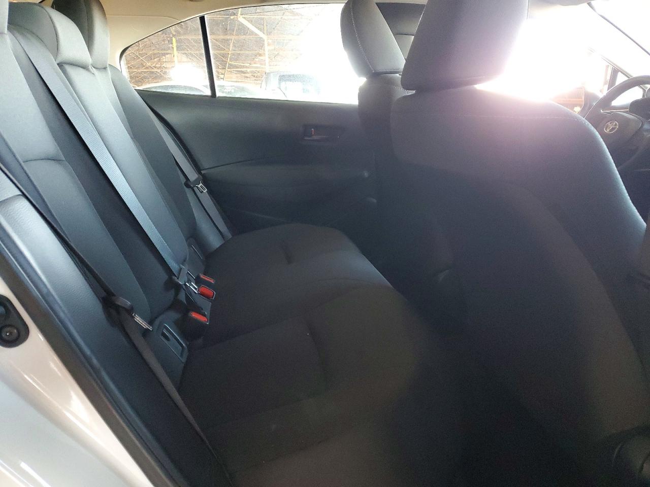 2023 TOYOTA COROLLA LE photo 28