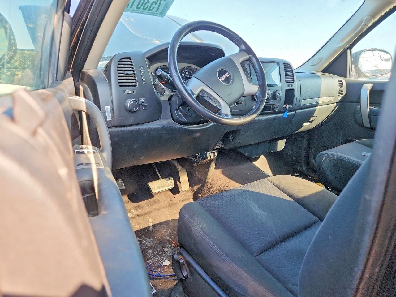 2010 GMC SIERRA K1500 SLE photo 15