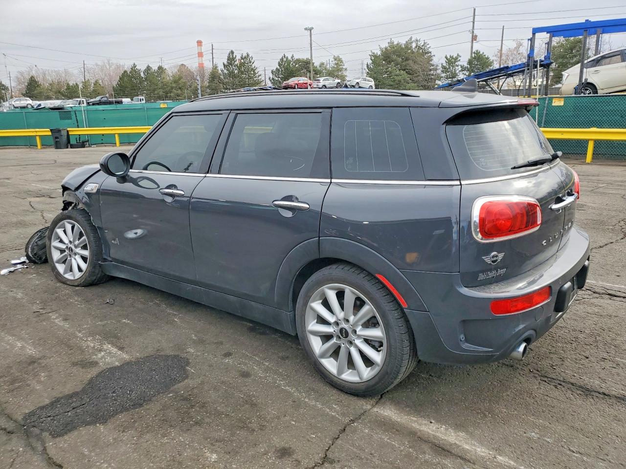 2017 MINI COOPER S CLUBMAN ALL4 photo 2