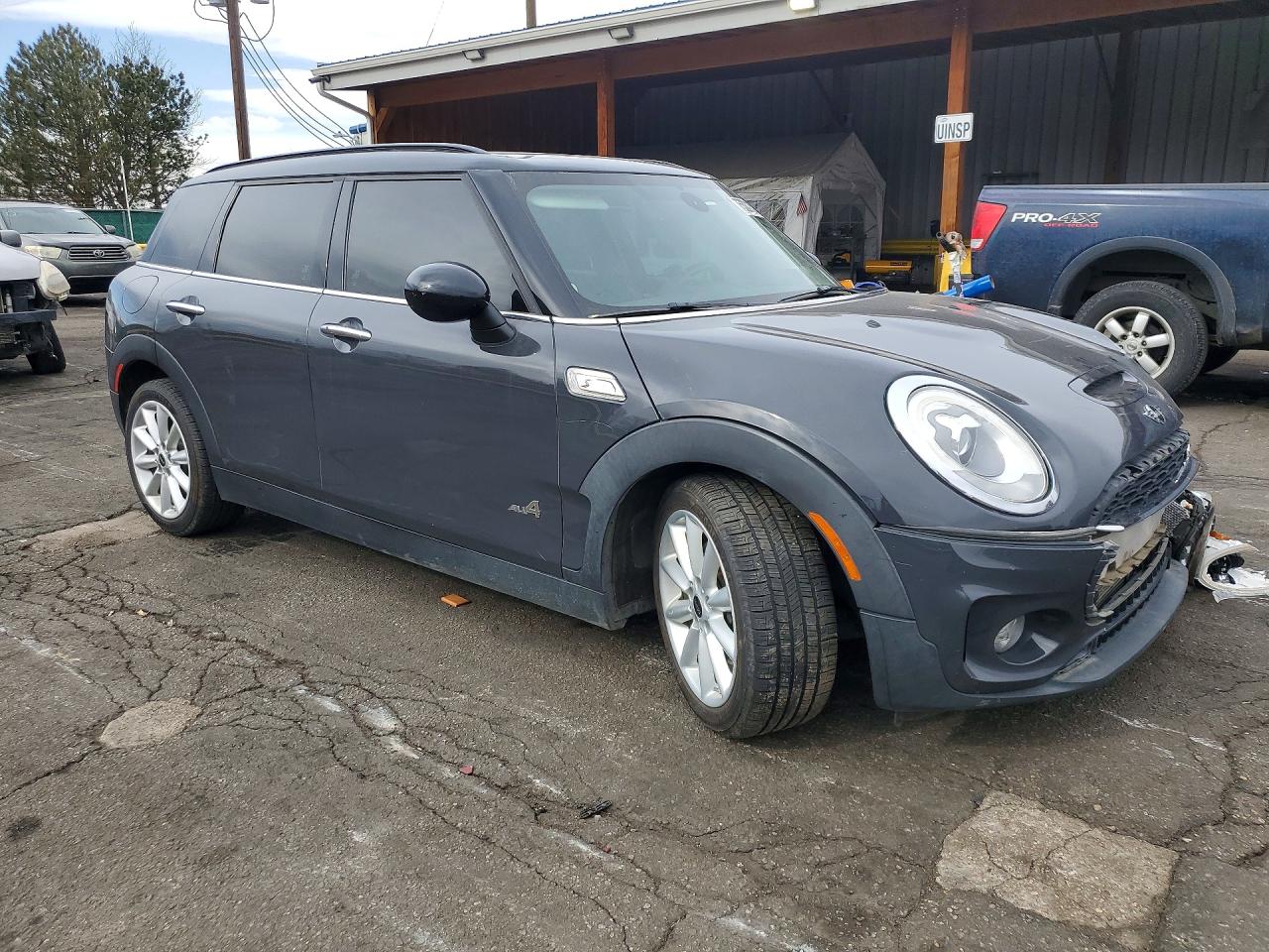 2017 MINI COOPER S CLUBMAN ALL4 photo 4