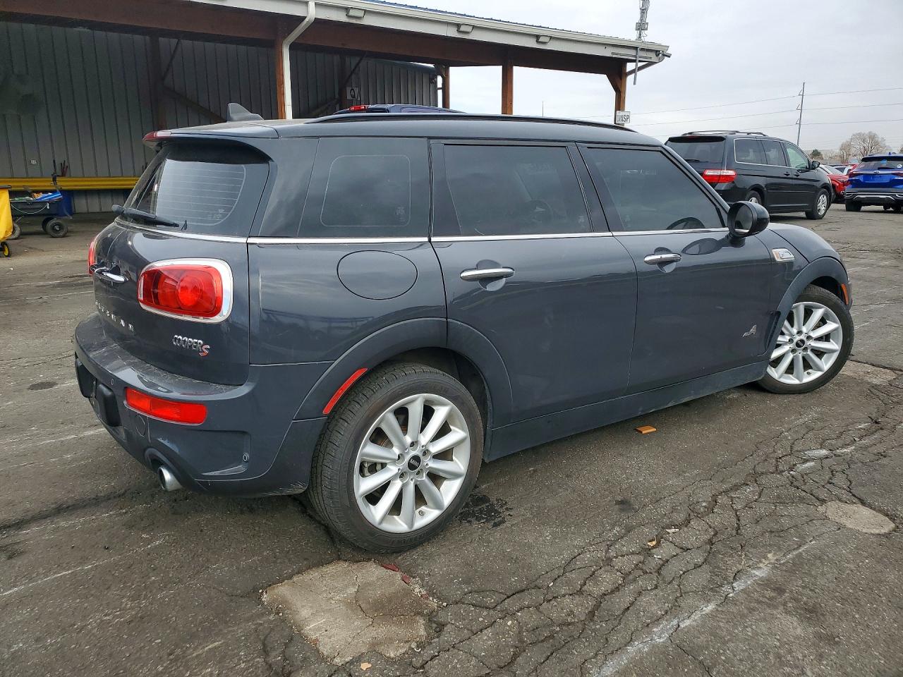 2017 MINI COOPER S CLUBMAN ALL4 photo 3
