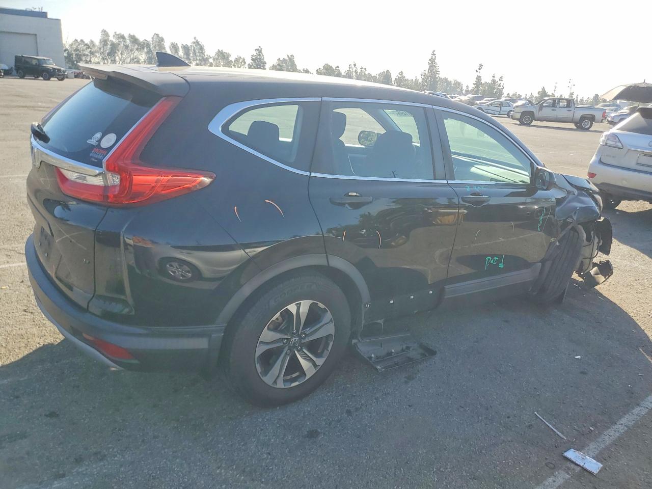 2018 HONDA CR-V LX photo 3