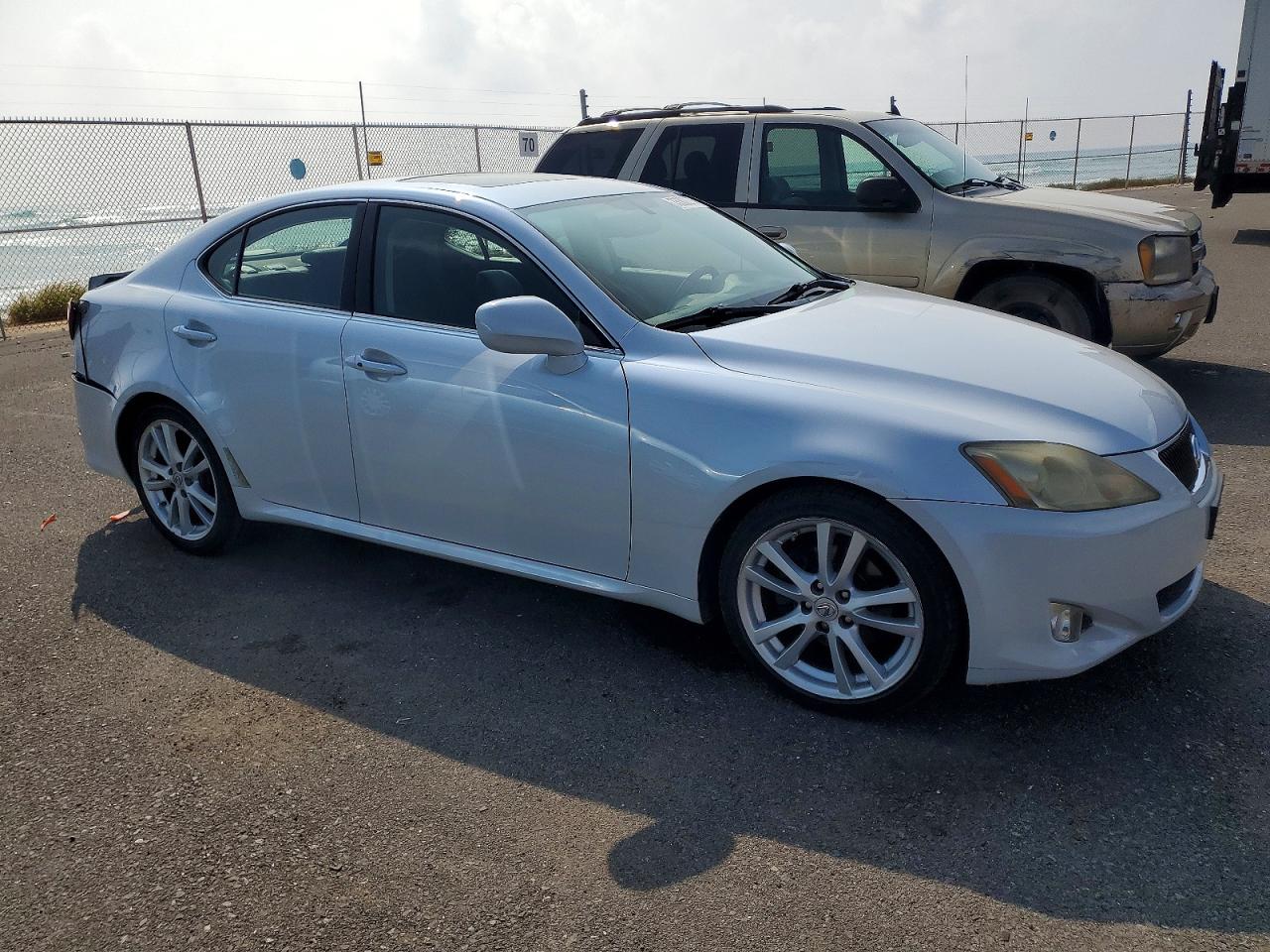 2006 LEXUS IS 250 photo 4