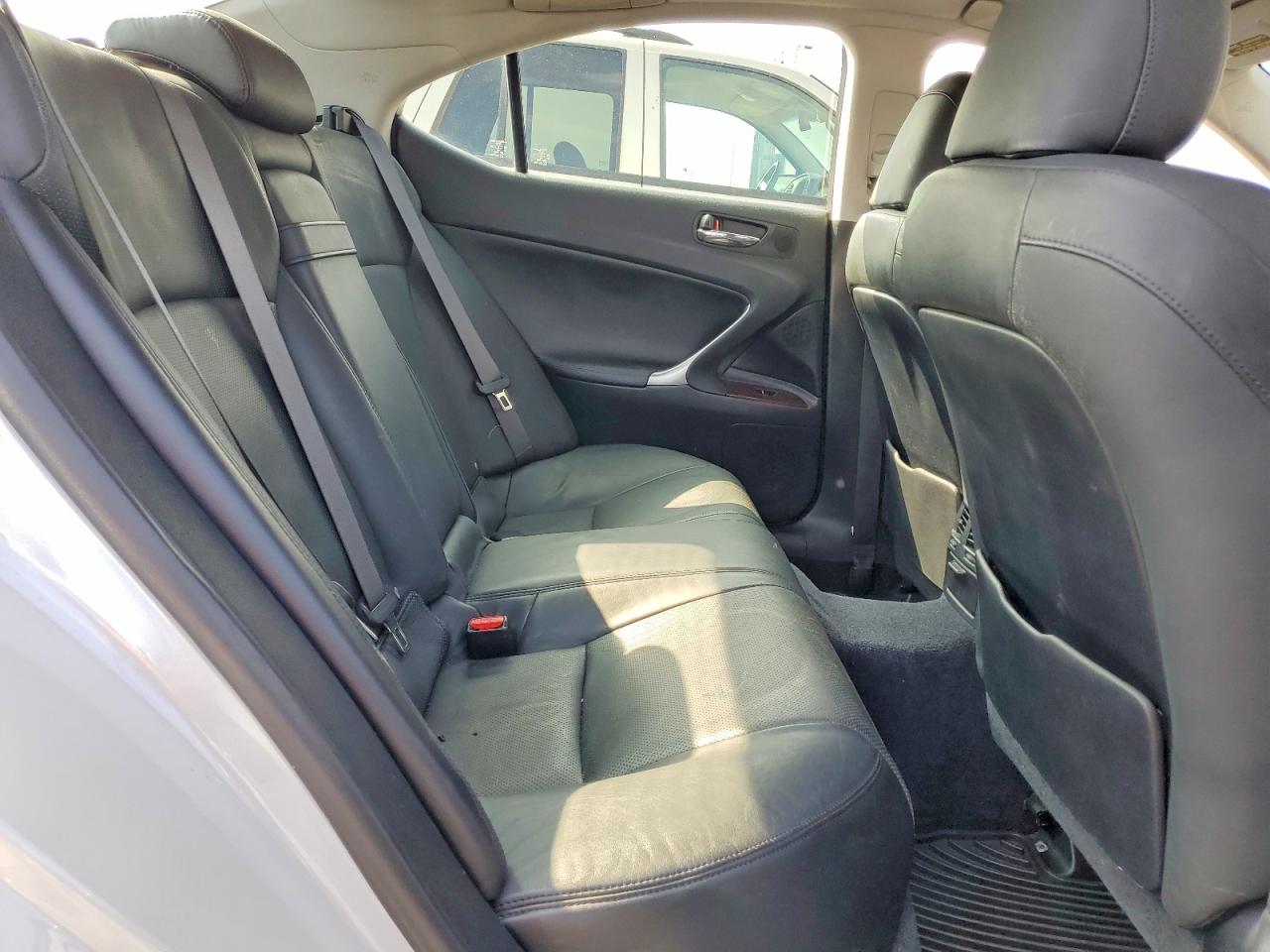 2006 LEXUS IS 250 photo 10