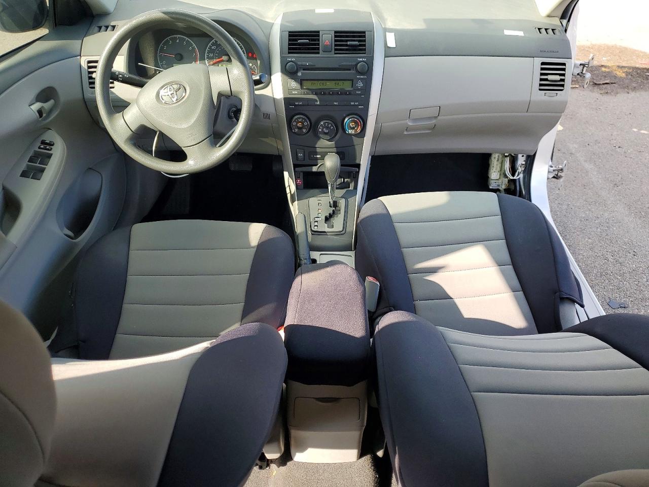 2009 TOYOTA COROLLA BASE photo 8