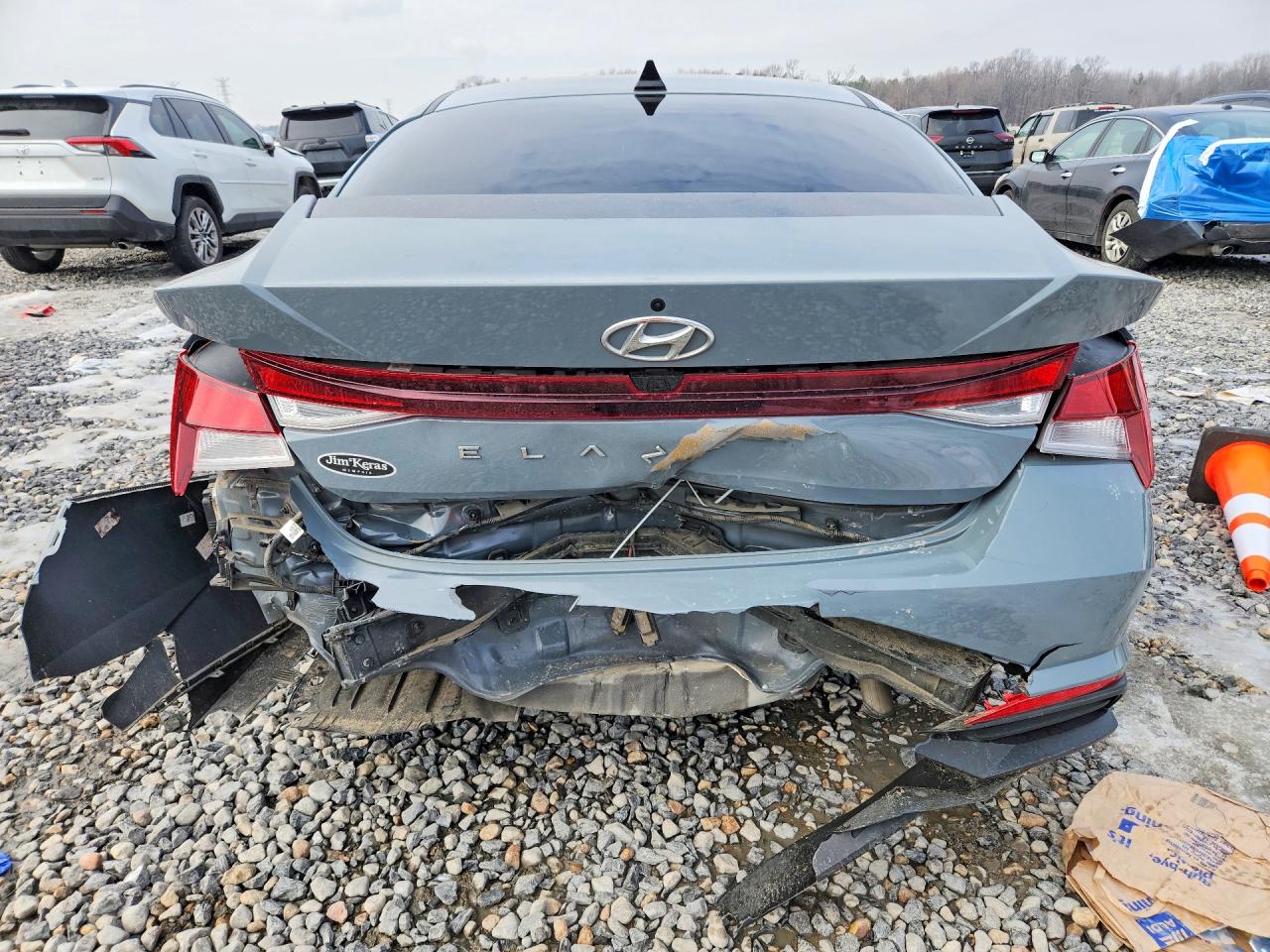 2022 HYUNDAI ELANTRA SEL photo 11