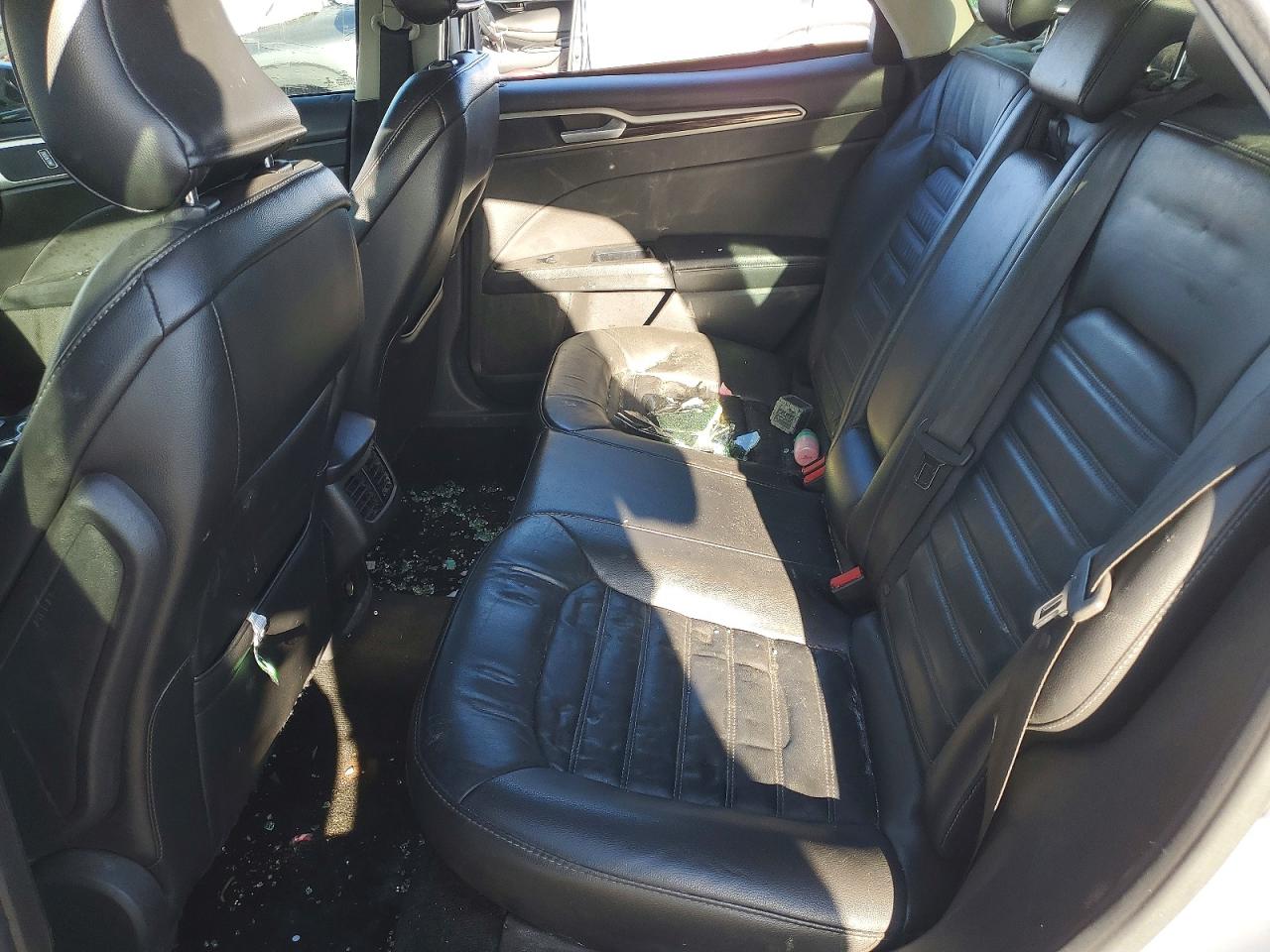 2016 FORD FUSION SE photo 10