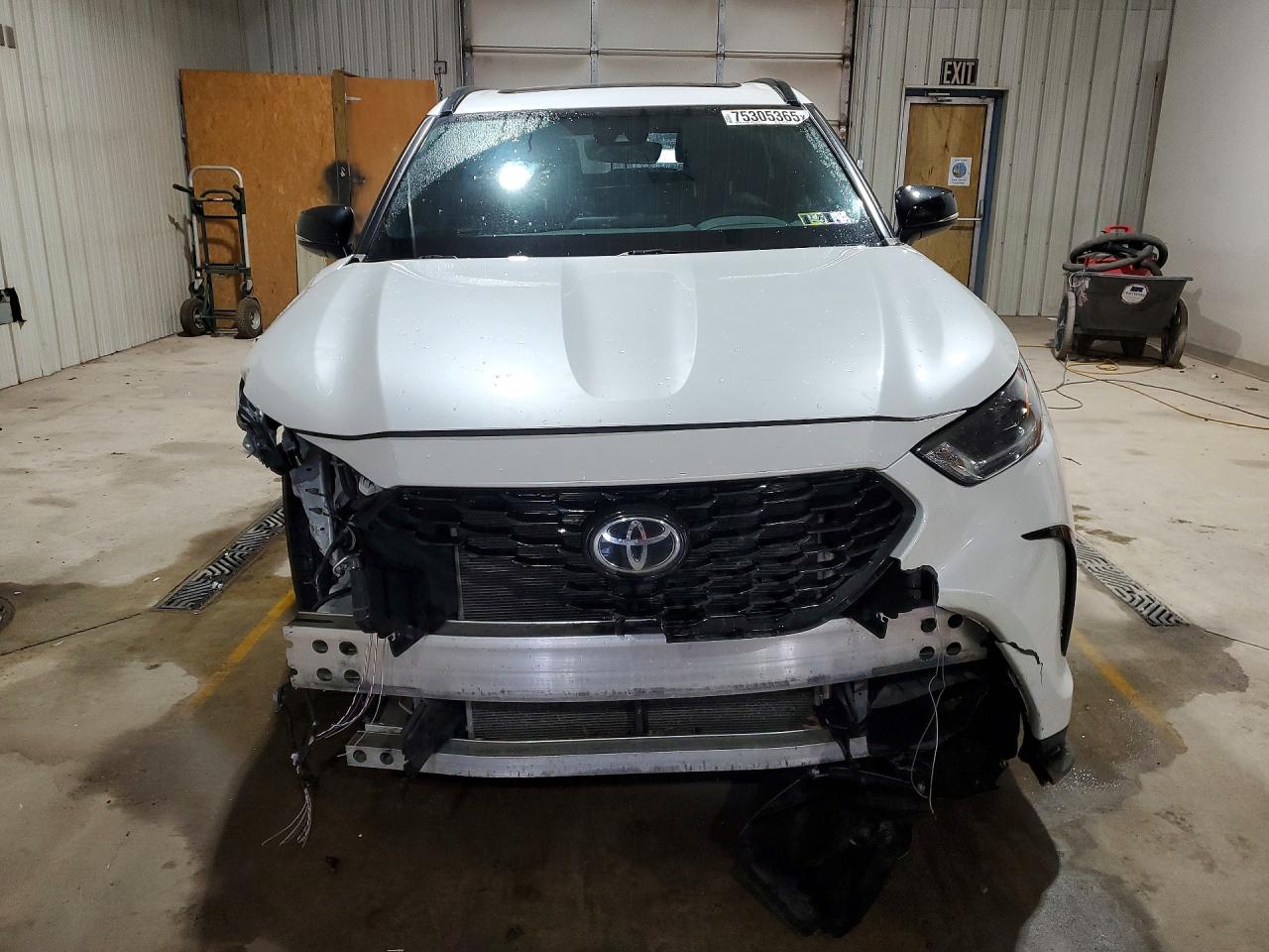 2022 TOYOTA HIGHLANDER XSE photo 5
