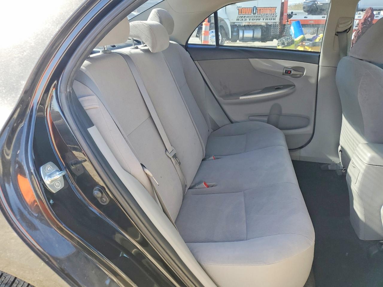 2012 TOYOTA COROLLA BASE photo 28
