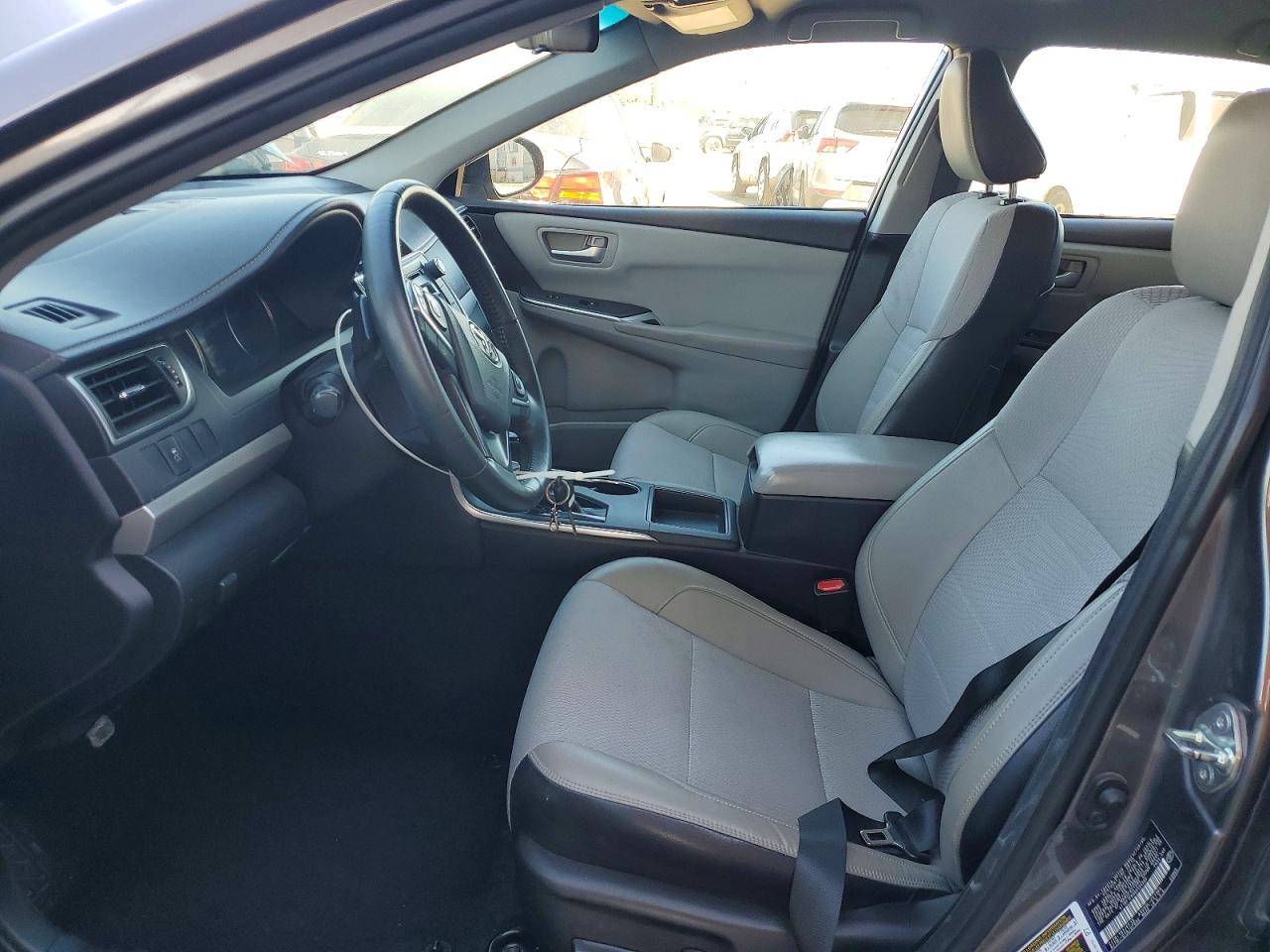 2016 TOYOTA CAMRY LE photo 7