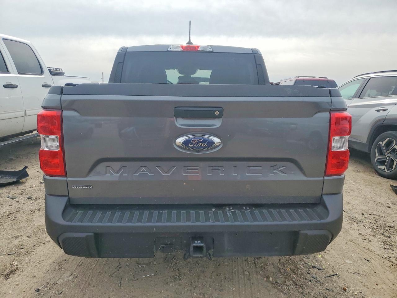 2023 FORD MAVERICK XL photo 11
