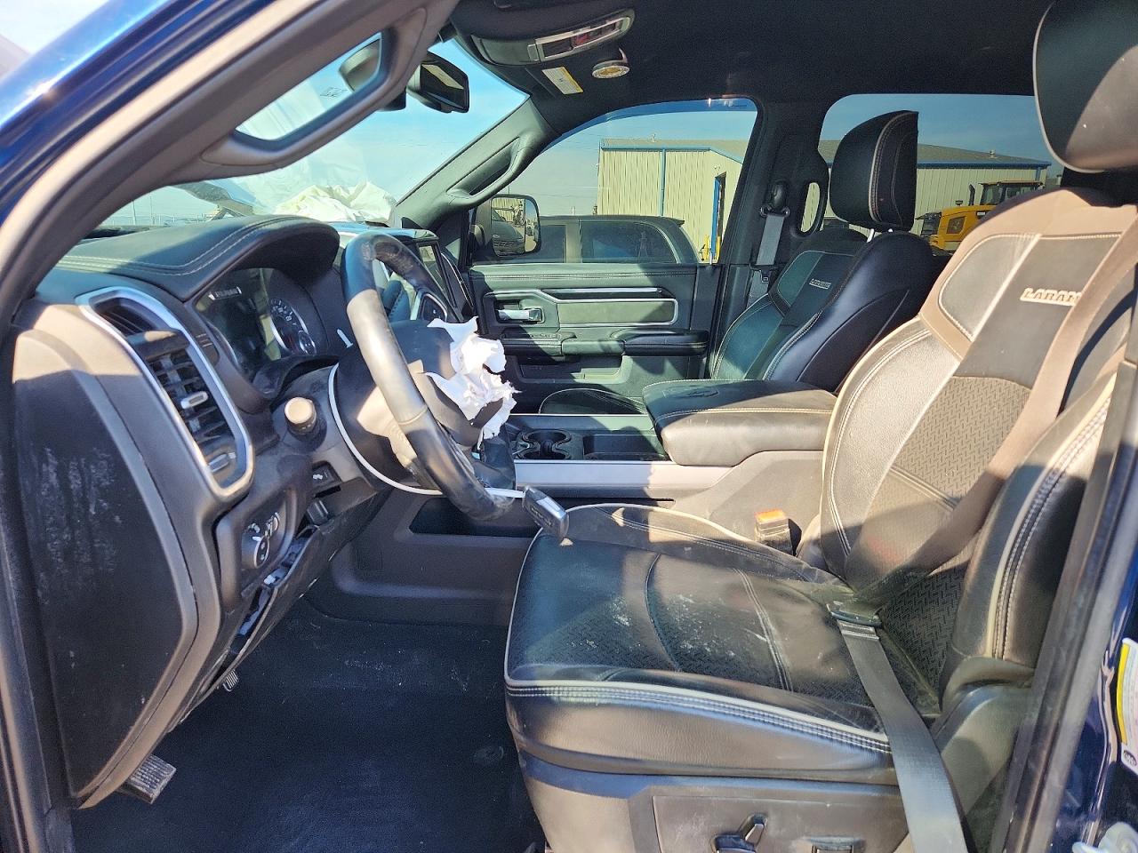 2022 RAM 3500 LARAMIE photo 7