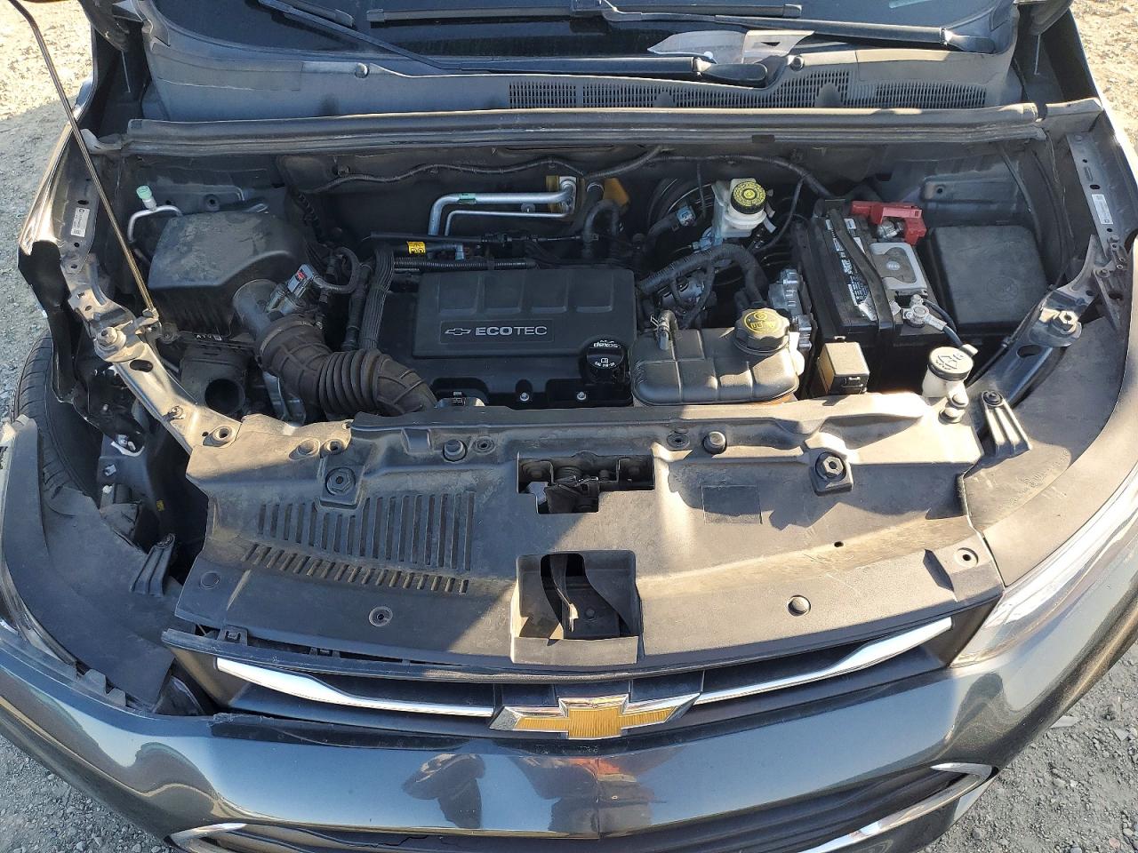 2018 CHEVROLET TRAX 1LT photo 12