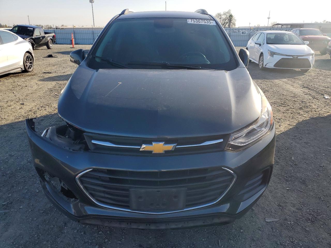 2018 CHEVROLET TRAX 1LT photo 5