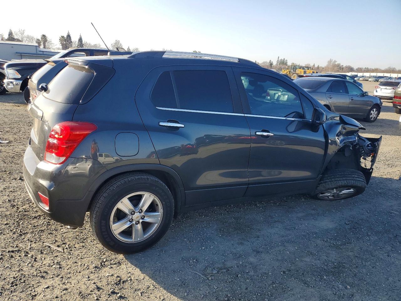 2018 CHEVROLET TRAX 1LT photo 3