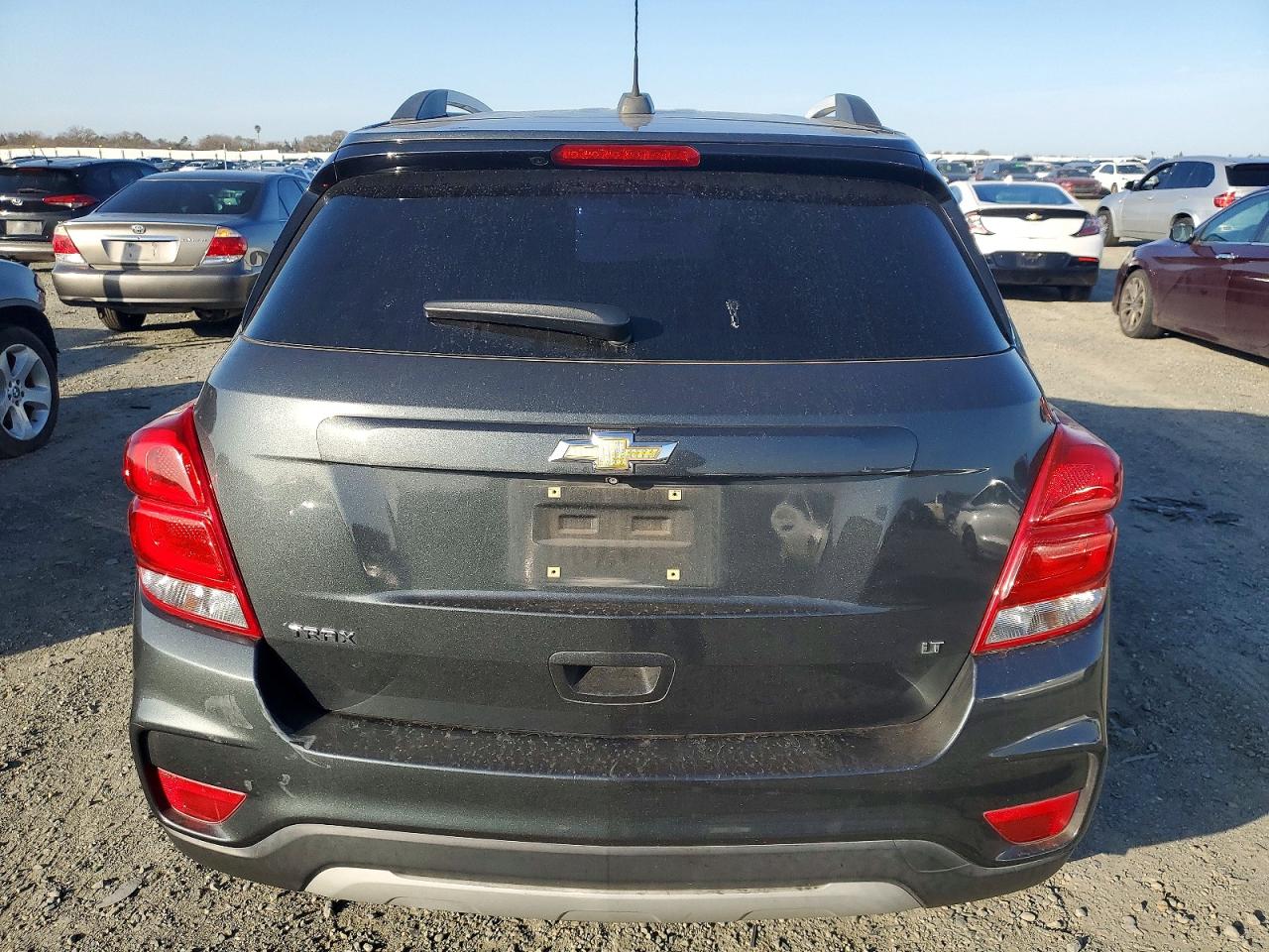2018 CHEVROLET TRAX 1LT photo 6