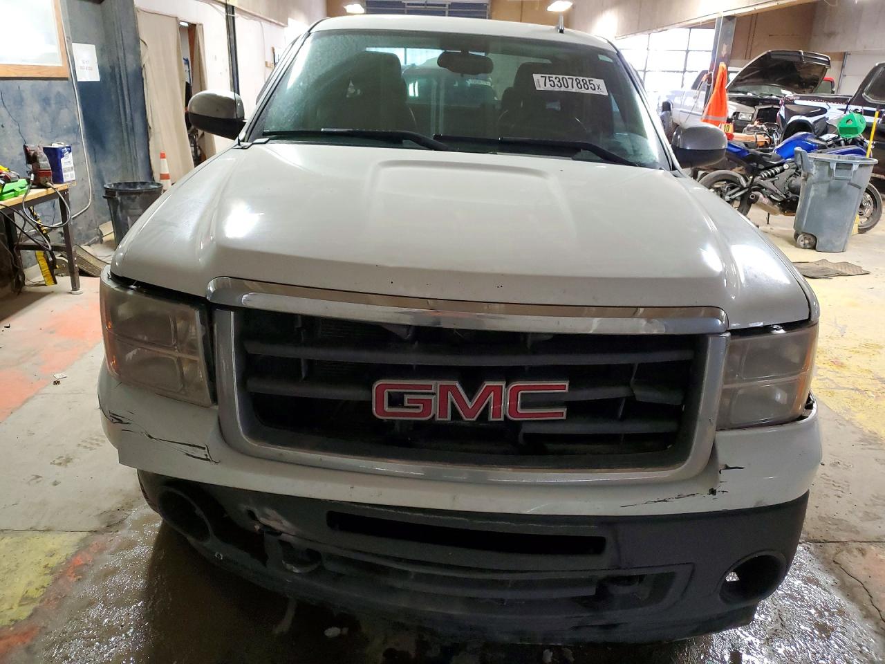 2011 GMC SIERRA K1500 SLE photo 9