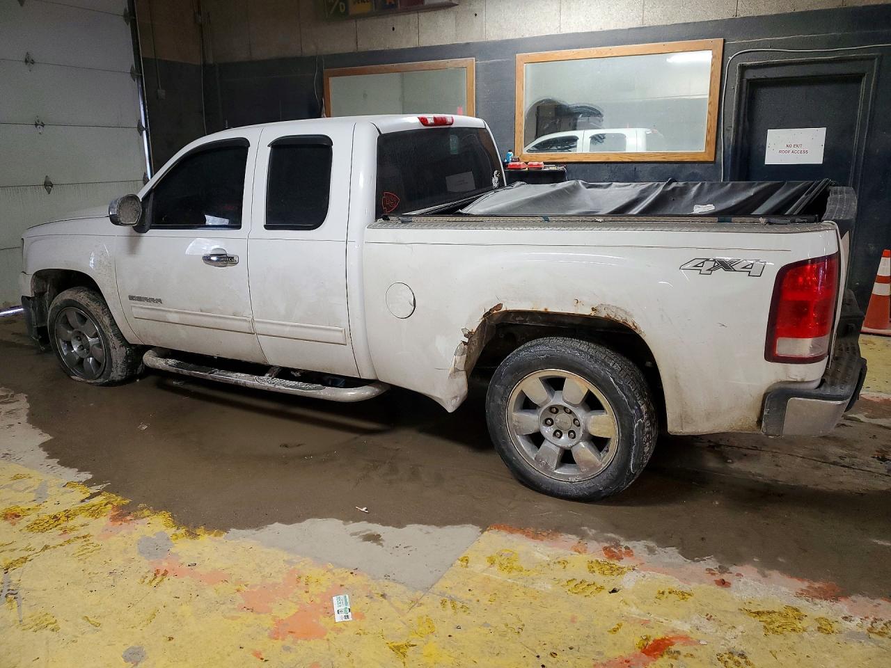 2011 GMC SIERRA K1500 SLE photo 3