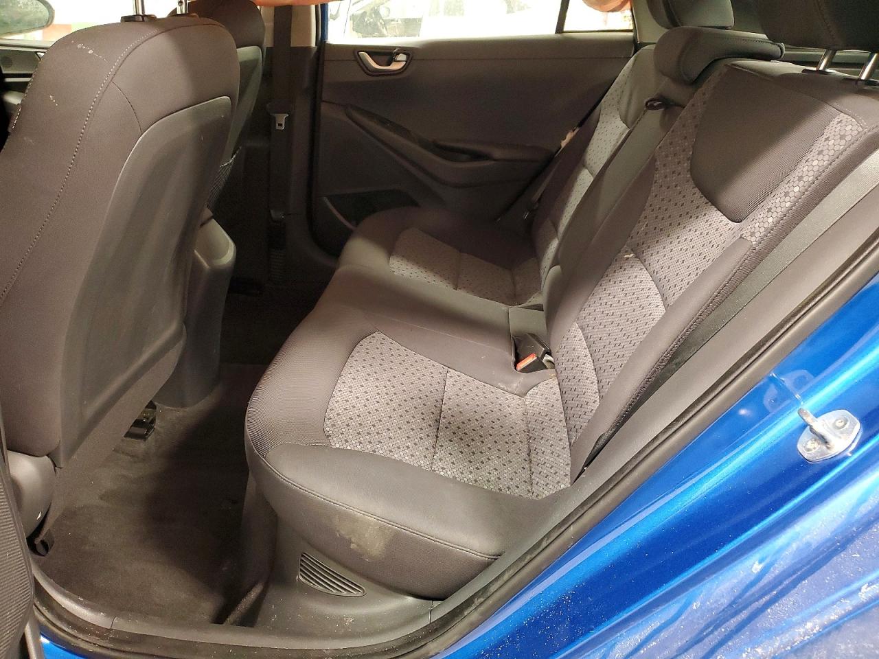 2017 HYUNDAI IONIQ SEL photo 19