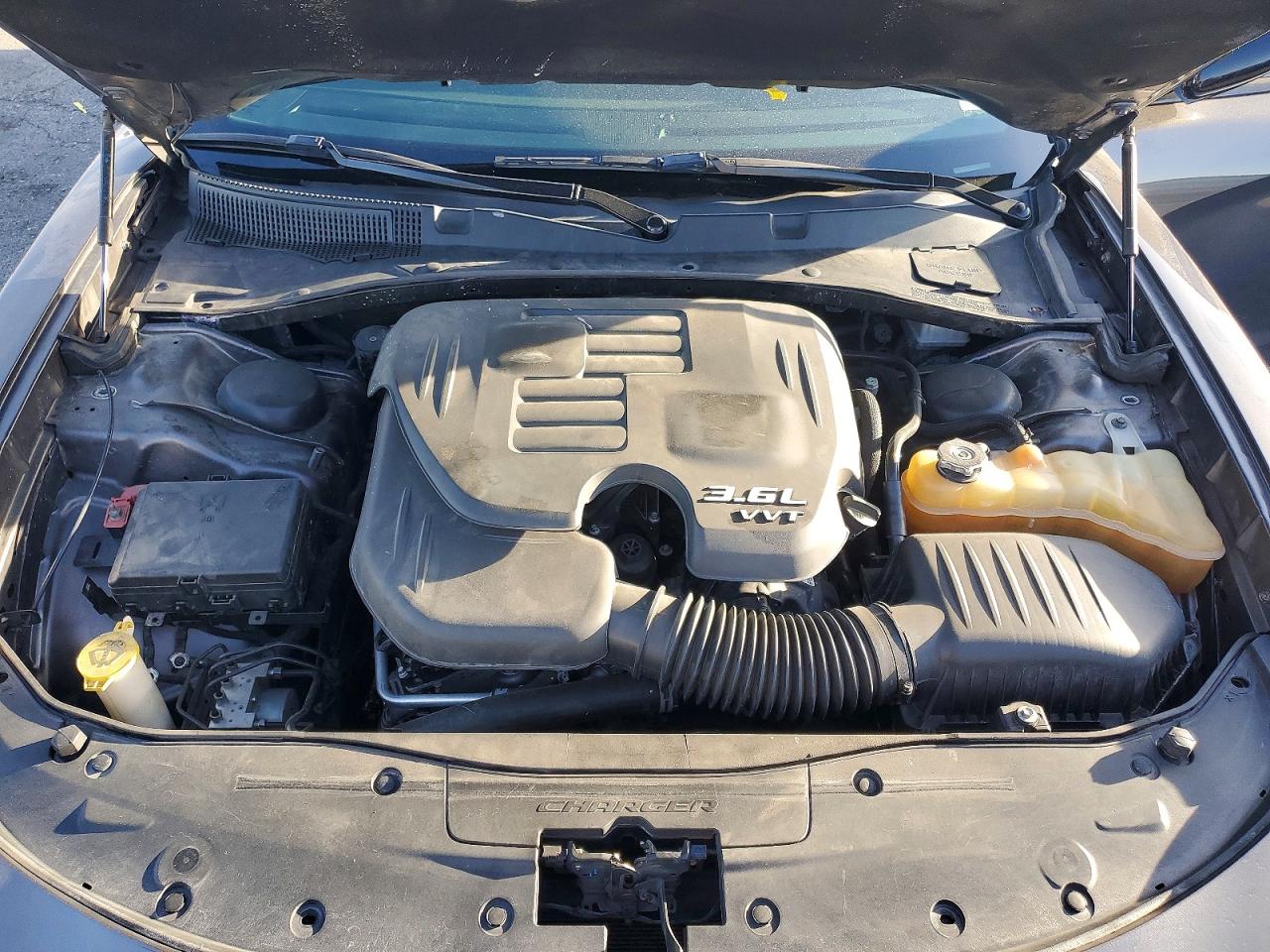 2018 DODGE CHARGER SXT PLUS photo 31