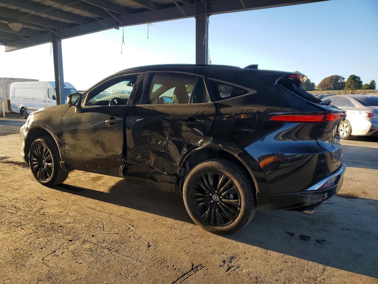 2023 TOYOTA VENZA photo 3