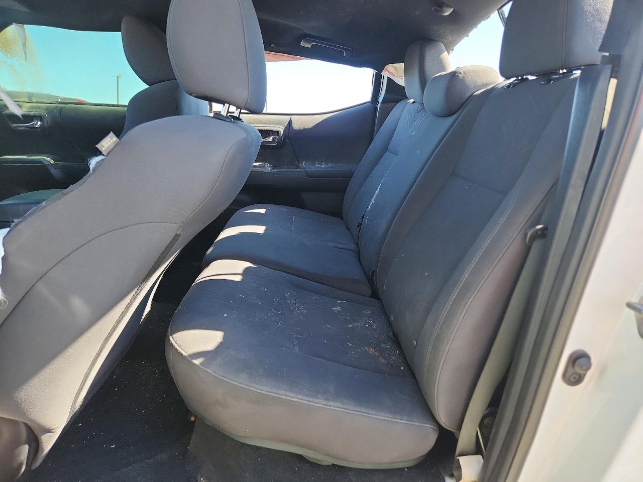 2019 TOYOTA TACOMA DOUBLE CAB photo 10