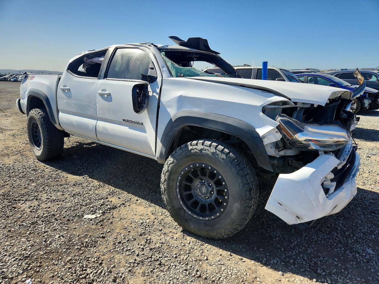 2019 TOYOTA TACOMA DOUBLE CAB photo 4