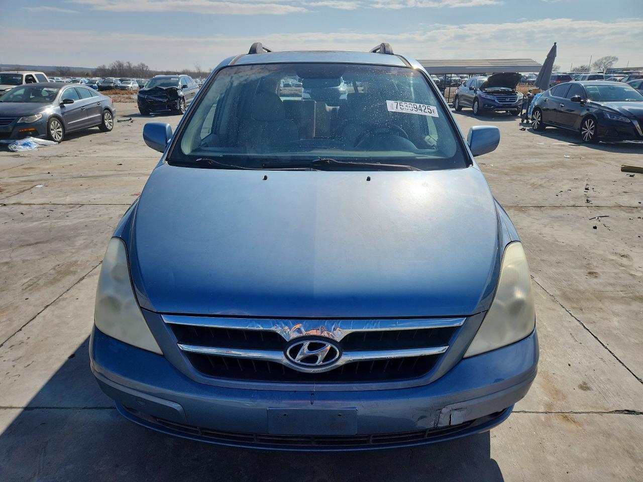2007 HYUNDAI ENTOURAGE photo 5