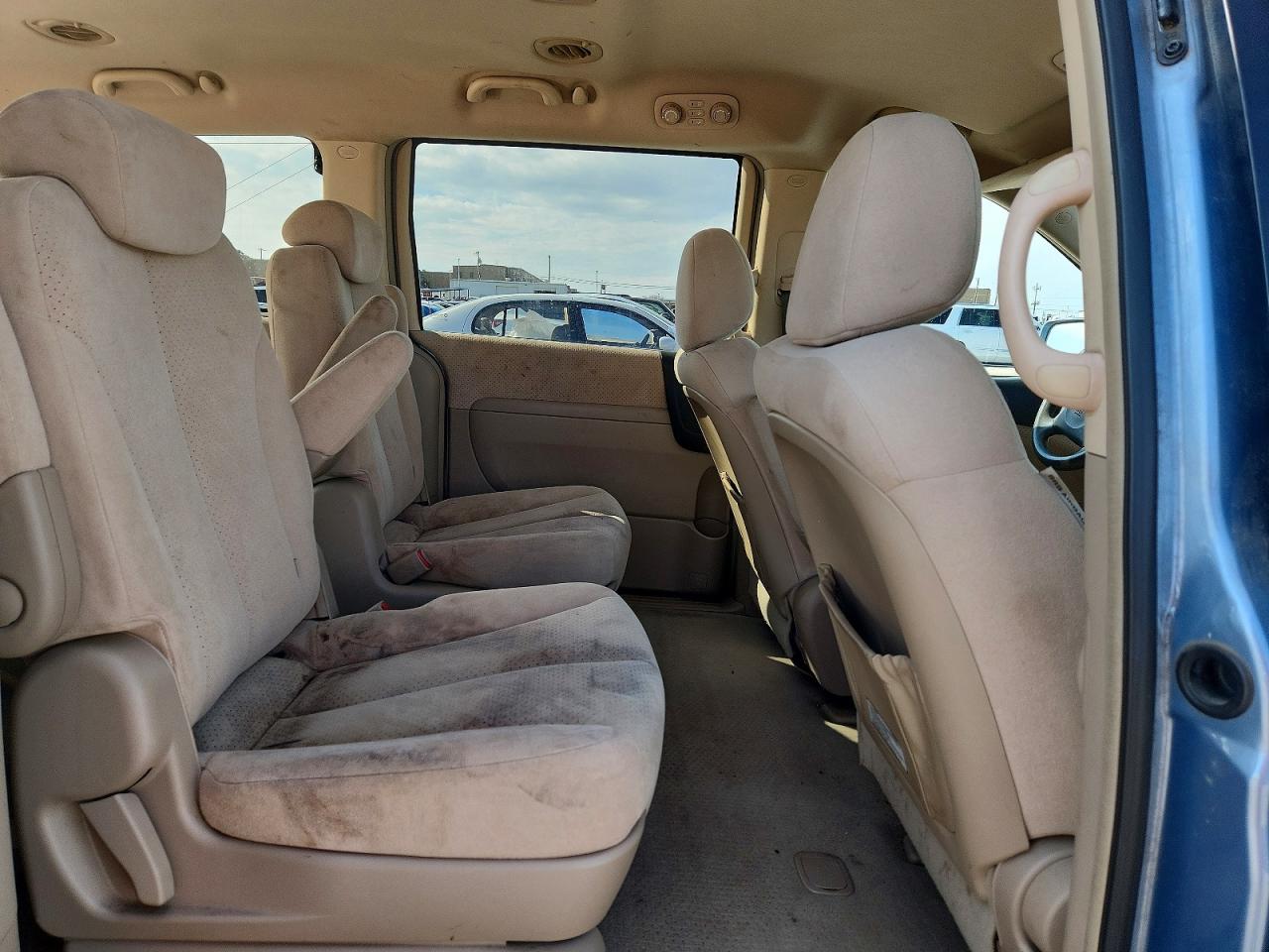 2007 HYUNDAI ENTOURAGE photo 11