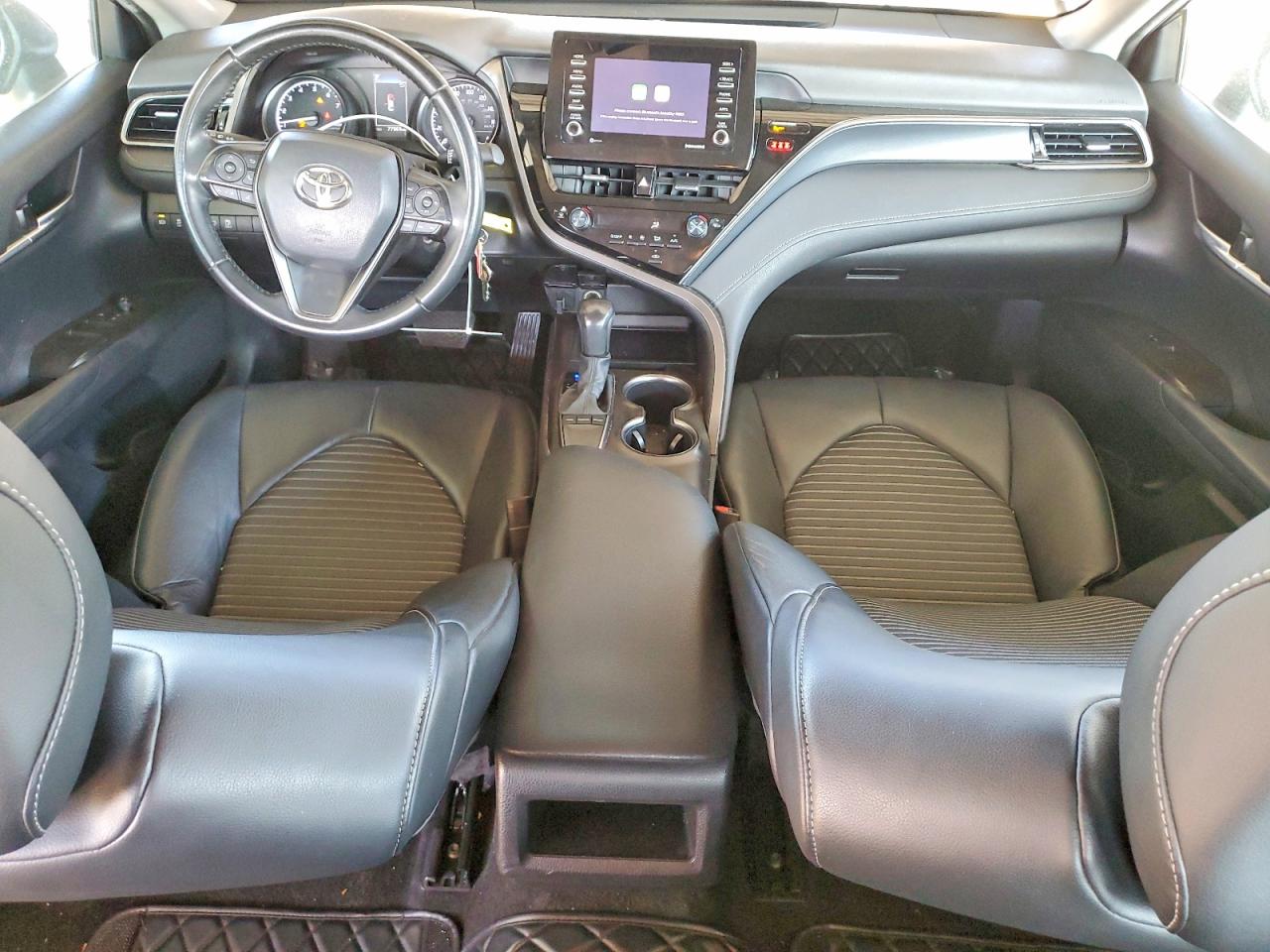 2022 TOYOTA CAMRY SE photo 15