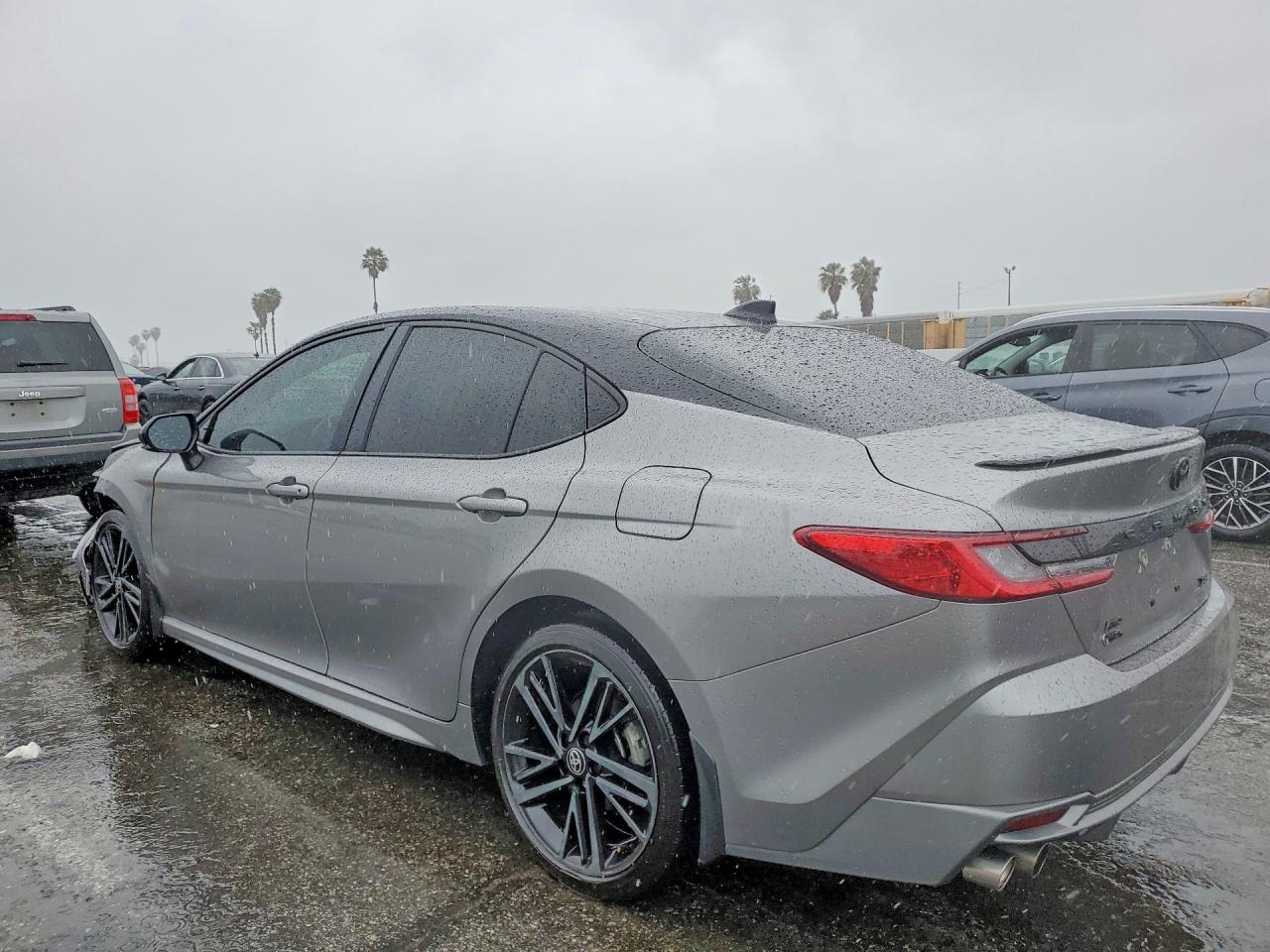 2025 TOYOTA CAMRY XSE photo 3