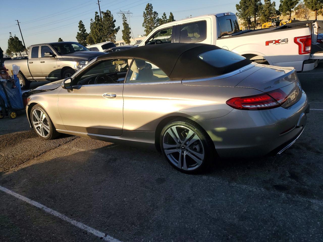 2019 MERCEDES-BENZ C 300 photo 3