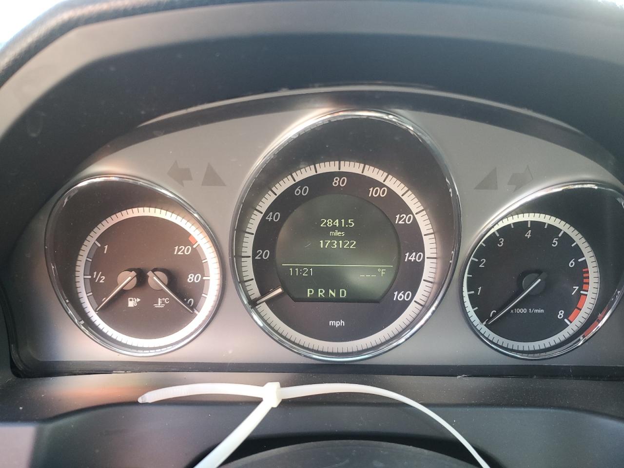 2010 MERCEDES-BENZ C 300 photo 25