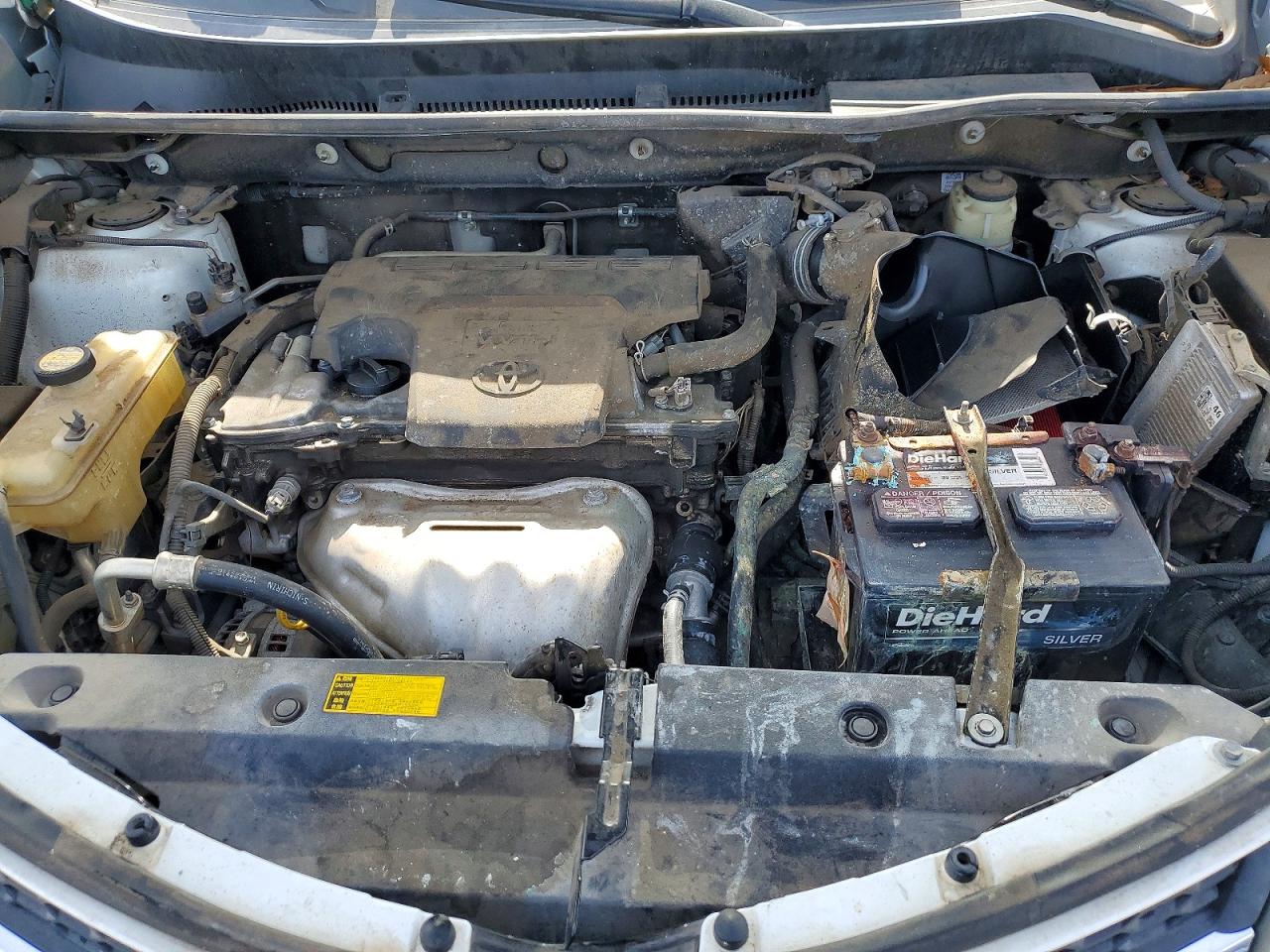 2015 TOYOTA RAV4 XLE photo 21