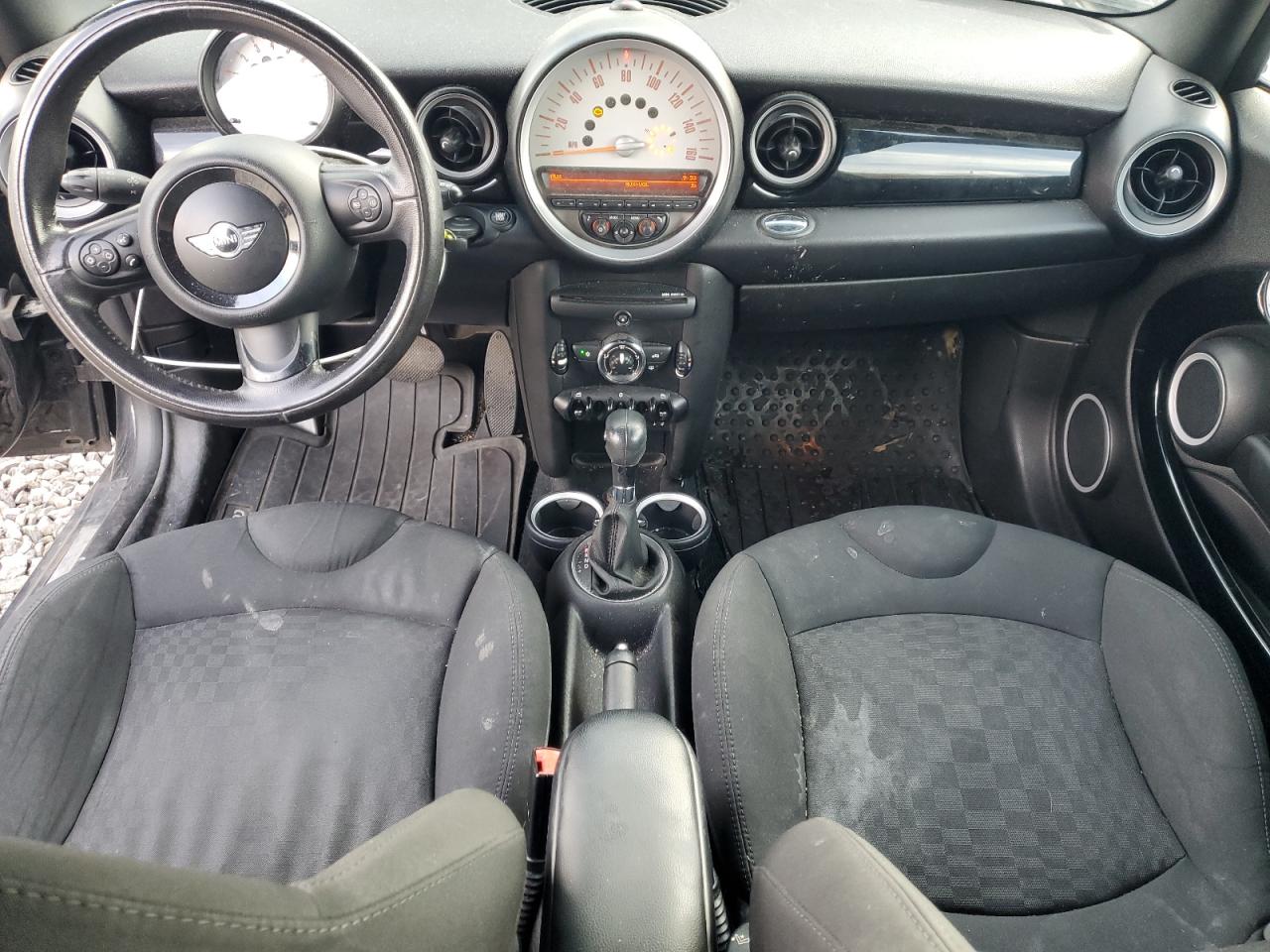 2012 MINI COOPER photo 15
