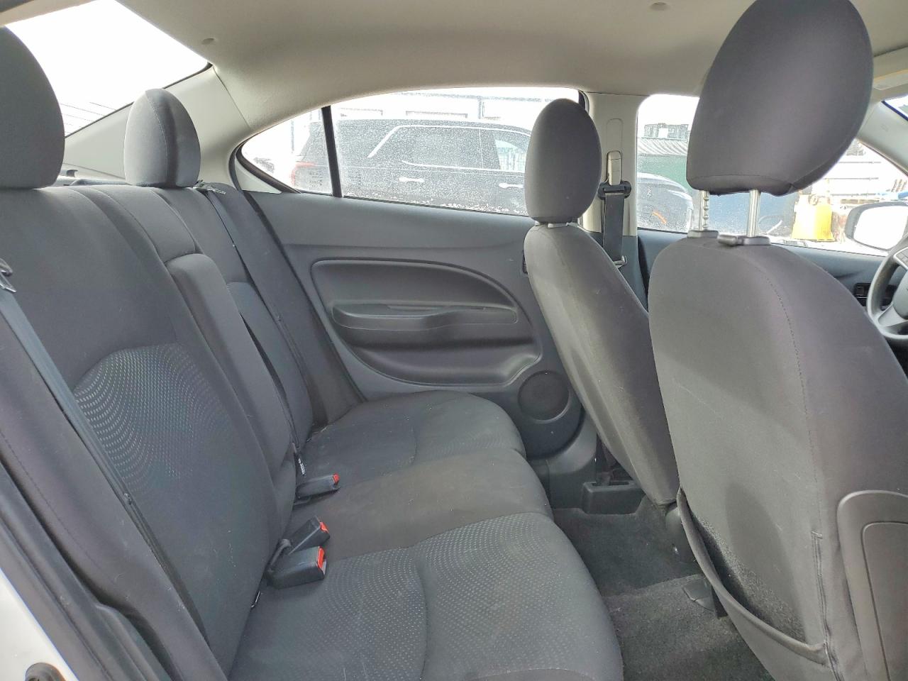 2018 MITSUBISHI MIRAGE photo 10