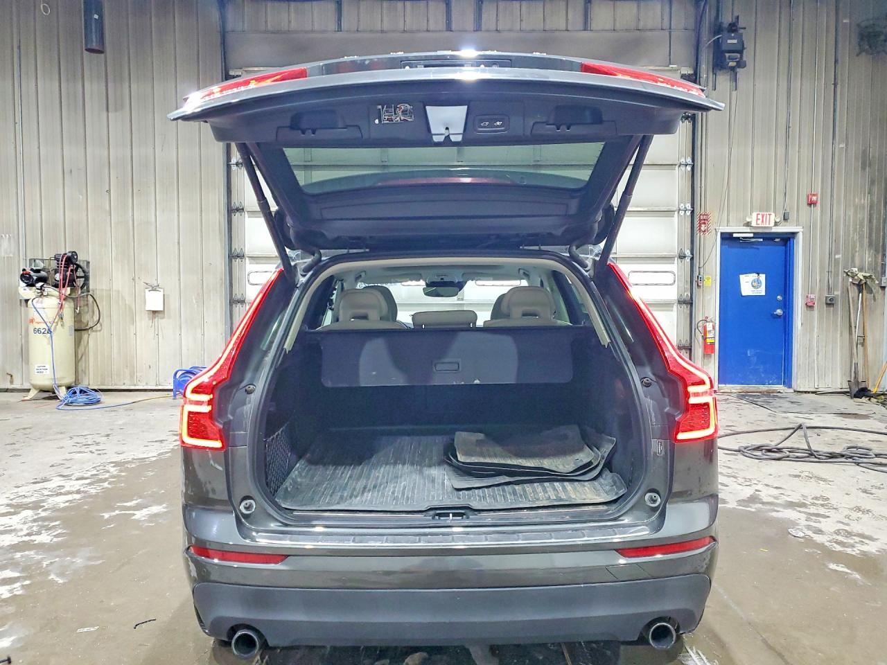 2019 VOLVO XC60 T5 photo 6